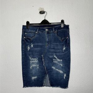 Woman’s One 5 One Blue Denim Skirt Size 1X